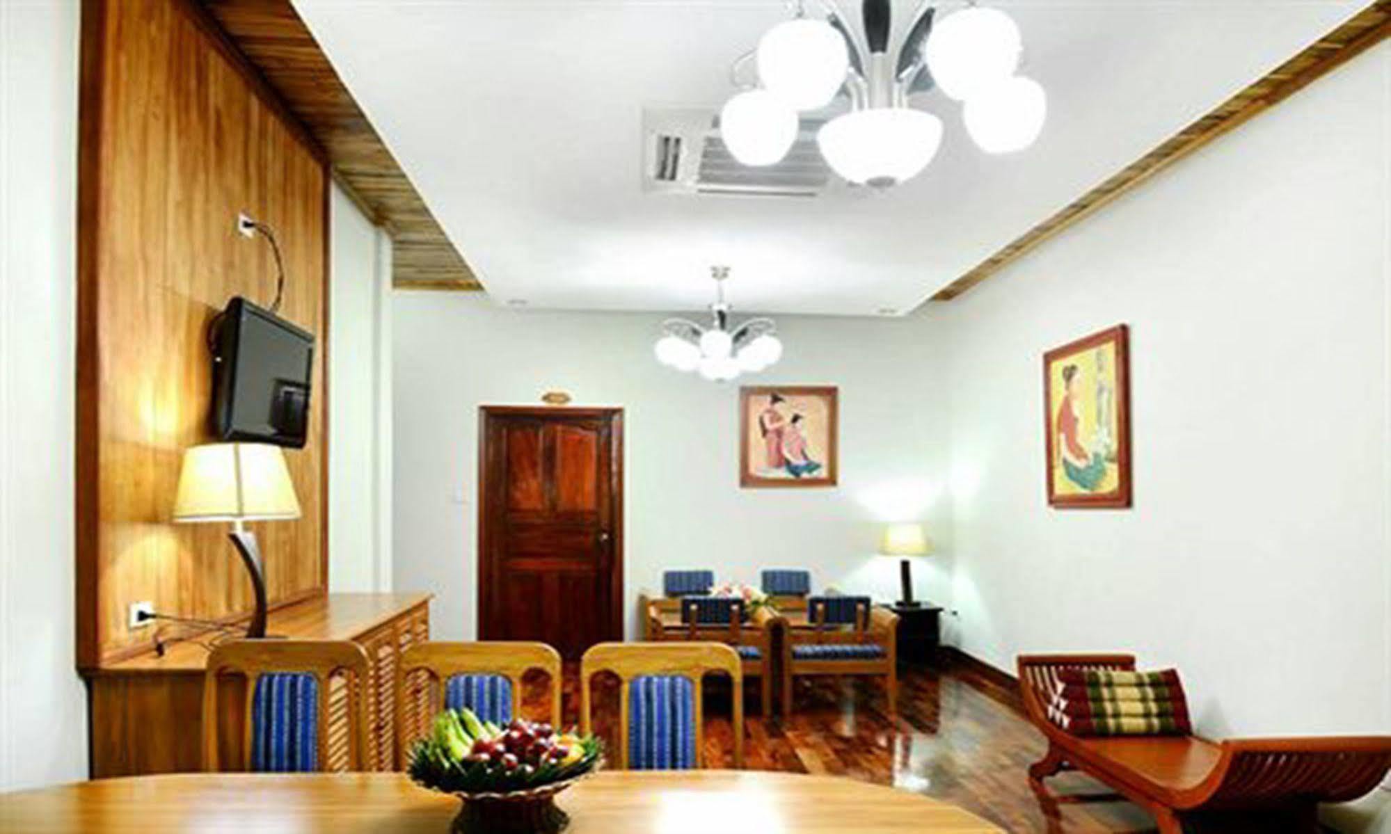 Vansana Luang Prabang Hotel מראה חיצוני תמונה
