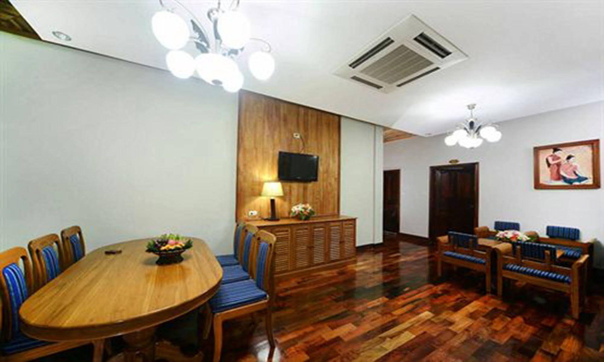 Vansana Luang Prabang Hotel מראה חיצוני תמונה